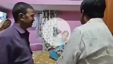 चास: यदुवंश नगर में IRB जवान अजय यादव की हत्या से दुखी परिवार से मिले सांसद ढुलू महतो