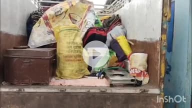 हरदोई: पिपरिया गांव में दबंगों के आतंक से परेशान पीड़ित परिवार ने गांव छोड़ने का लिया फैसला, घर के बाहर लगाए पोस्टर