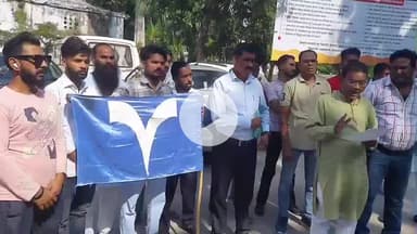 रामपुर: पंजाब स्थित वाल्मीकि तीर्थ में झण्डे का अपमान करने के विरोध में आदि धर्म समाज ने किया प्रदर्शन, सौंपा ज्ञापन