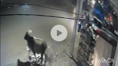 हरदोई: नुमाइश चौराहा व बावन चुंगी पर तेज रफ्तार पिकअप ने कई लोगों को मारी टक्कर, एक की मौत, 2 घायल, CCTV वीडियो आया सामने