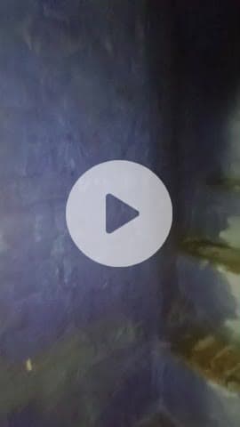 mere makan ki diwar par suveah khan putr jaheer khan pani bitha rha he agar makan girta he to uske jimmedar suveah khan