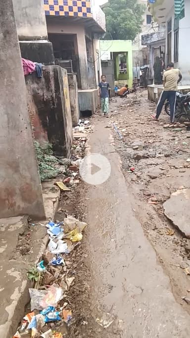 vinoba basti road phut raha hai aur nali inme gandgi hai vard  parsad dawar koi action nahi leya ja rahe hai