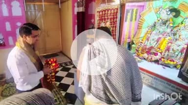 हाथरस: डीएम ने चार्ज लेने के बाद सुप्रसिद्ध दाऊजी महाराज एवं रेवती मैया के दर्शन किए, कायार्लय का निरीक्षण कर दिए निर्देश