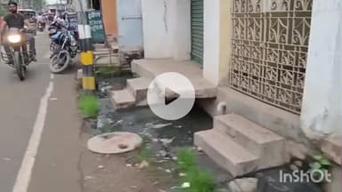 मुंगेर: बड़ी बाजार में नाला निर्माण से हाहाकार, नाला जाम, सड़क पर गंदा पानी बहने से लोगों में आक्रोश
