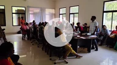 चास: चास में बीएलओ और सुपरवाइजरों को दिया गया प्रशिक्षण, विशेष गहन पुनरीक्षण कार्य 2026 की तैयारी शुरू