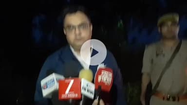 बहराइच: भरथापुर नाव हादसे में सर्च ऑपरेशन रोका गया, शुक्रवार की सुबह फिर चलाया जाएगा रेस्क्यू ऑपरेशन: डीएम बहराइच