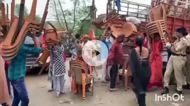 मुंगेर: गृह मंत्री अमित शाह की सभा से पहले महिलाओं ने खुद कुर्सियाँ उठाईं, तैयारी पर सवाल