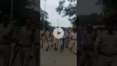 झाबुआ पुलिस ने बेटी से छेड़खानी करने वाले निकाला जुलूस #ranapurlive #jhabuapolice