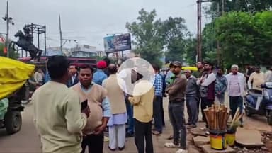 सागर नगर: धर्मश्री से मोती नगर तक सड़क चौड़ीकरण के लिए मकान तोड़ने का स्थानीय लोगों ने किया विरोध, कांग्रेस ने बताया अनुचित