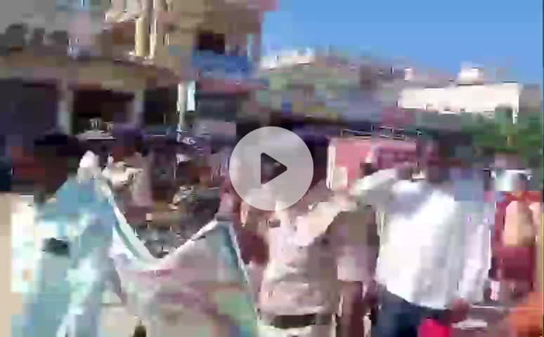 వడ్డేపల్లి: శాంతినగర్ పట్టణంలో జాతీయ ఐక్యత ర్యాలీని నిర్వహించిన సి.ఐ టాటా బాబు