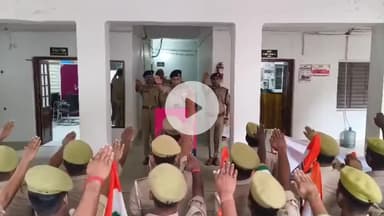 जौनपुर: राष्ट्रीय एकता दिवस पर पुलिसकर्मियों ने एकता और अखंडता की शपथ ली