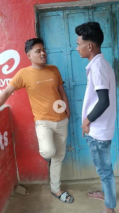 बैंक से लाया #2k #लाख #रुपये पीछा पर गया #चोरों #comedy #funny #trending #viral #fun #entertainment #memes #follw