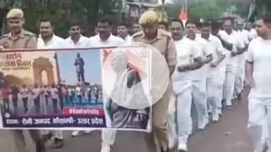 सिराथू: सरदार वल्लभभाई पटेल जयंती पर रन फॉर यूनिटी के लिए सड़कों पर दौड़ती नजर आई थाना सैनी और थाना कड़ा धाम की पुलिस