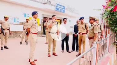 शाहजहांपुर: आगामी कार्तिक पूर्णिमा पर्व के दृष्टिगत हनुमत धाम पर पुलिस अधीक्षक ने गर्रा नदी तट का किया निरीक्षण