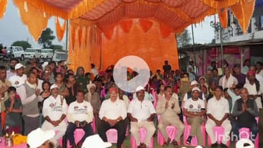 सिहावल: आत्मनिर्भर भारत संकल्प यात्रा पहले दिन ग्राम शिवपुरवा पहुंची, लोगों को शासन की योजनाओं की जानकारी दी