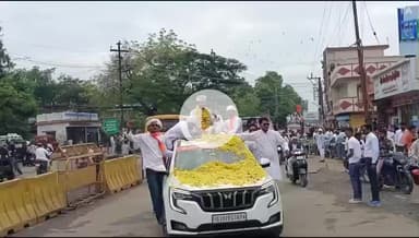 बांसवाड़ा: ठिकरीया गांव से पटेल-पाटीदार समाज ने 4 किलोमीटर लंबी रैली निकाली, सरदार पटेल को किया नमन और राजकीय अवकाश की मांग की