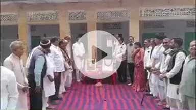 दौसा: दोसा के चौधरी धर्मशाला में सरदार पटेल की 150वीं जयंती और पूर्व प्रधानमंत्री इंदिरा गांधी की 41वीं पुण्यतिथि मनाई गई