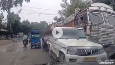 मिर्ज़ापुर: भारी बारिश के कारण नगर क्षेत्र के बरौधा, नटवा और पक्कापुल पर लगा भीषण जाम, घंटों तक जाम में फंसे रहे वाहन