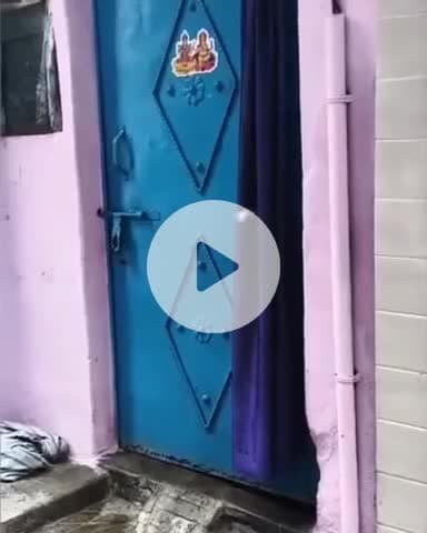 कानपुर: रायपुरवा में 5 दिन से बंद मकान से खून बहता देख पड़ोसियों ने पुलिस को सूचना दी, मिला महिला का शव