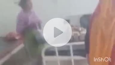 ब्यौहारी: खडहुली छात्रावास मामला: कलेक्टर ने सिविल अस्पताल ब्यौहारी में छात्राओं से स्वास्थ्य की जानकारी ली