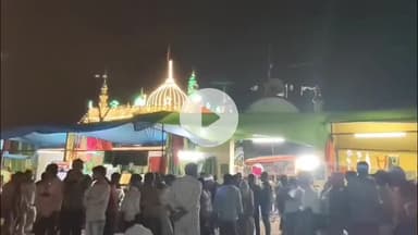 फरेंदा: कोल्हुई में हरे भरे साह उर्फ हरियरा बाबा के उर्स मेले में उमड़ी श्रद्धालुओं की भीड़