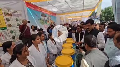 सागर नगर: मध्यप्रदेश स्थापना दिवस पर मंत्री गोविंद सिंह राजपूत ने प्रदर्शनी का अवलोकन किया