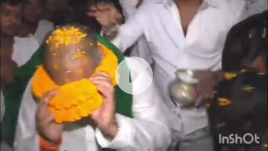 उदवंत नगर: मलथर में संदेश विधानसभा के निर्दलीय प्रत्याशी मुकेश यादव का दूध से नहलाने का वीडियो आया सामने