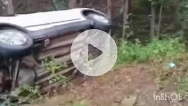 पुष्पराजगढ़: भुंडाकोना में अनियंत्रित होकर कार दुर्घटनाग्रस्त