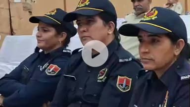 चूरू: गर्ल्स कॉलेज के पास कालिका टीम और कोतवाली पुलिस की कार्रवाई, ई-सिगरेट की 74 डिब्बियां की गईं जब्त