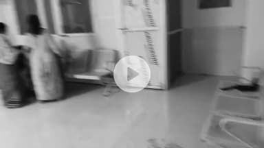 खंडवा नगर: खंडवा अस्पताल में ठंडे फर्श पर हुई प्रसूता की डिलीवरी, परिजनों में आक्रोश, अस्पताल की लापरवाही उजागर