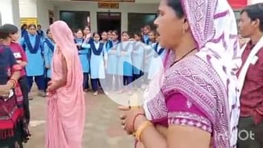 ब्यौहारी: खड़हूली छात्रावास में खाना खाने के बाद 14 छात्राओं की तबीयत बिगड़ी, छात्रावास पहुंचे परिजन, हुआ विवाद