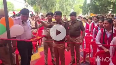 मैनपुरी: पुलिस लाइन से यातायात महोत्सव की हुई शुरुआत, एसपी ने फीता काटकर किया शुभारंभ