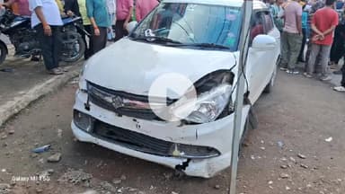 झुमरी तिलैया PNB BANK कार ने सड़क किनारे खड़ी पाँच, दो पहिया वाहन को लिया अपने चपेट में
#ACCIDENT#Koderma#jhumritelaiya