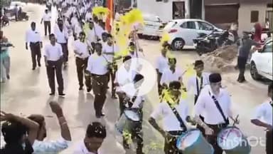 सरदारपुर: रिंगनोद में निकला राष्ट्रीय स्वयंसेवक संघ का मंडल पथ संचलन, सैकड़ों स्वयंसेवक हुए शामिल, ग्रामीणों ने की आरती