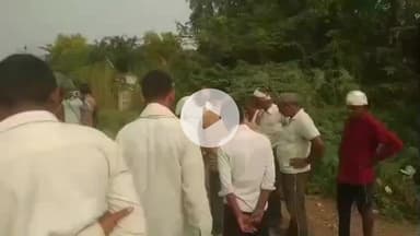 करछना: गधिंयाव गांव के सामने ऑटो की टक्कर से बाइक सवार तीन लोग घायल, उपचार के लिए भेजा गया अस्पताल