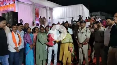 कोंडागांव: कोंडागांव विकासनगर स्टेडियम में राज्योत्सव कार्यक्रम का भव्य शुभारंभ, विधायक लता उसेंडी भी हुईं शामिल