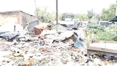 धनबाद/केंदुआडीह: बरमसिया ओवरब्रिज के पास अतिक्रमण हटाओ अभियान जारी