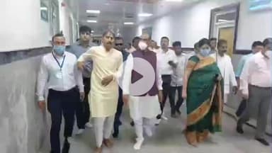 लाडपुरा: लोकसभा अध्यक्ष बिरला ने इटावा के एमबीएस अस्पताल में स्कूली वैन हादसे में घायल छात्रों से की मुलाकात, कुशलक्षेम पूछा