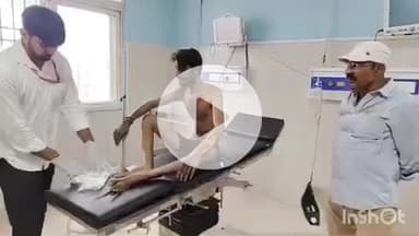 आरा: शहर के टाउन थाना क्षेत्र के पुरानी पुलिस लाइन स्थित शोरूम में रविवार सुबह पल्सर बाइक में अचानक आग लग गई