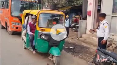 हरदोई: हरदोई में ट्रैफिक नियमों की अनदेखी, ऑटो चालक ने 14 सवारियों को ठूंसकर जान को जोखिम में डाला, काटा गया चालान