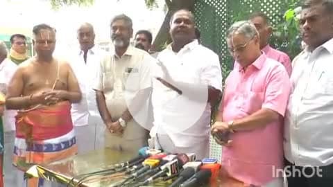 மதுரை கிழக்கு: டிடிவி தினகரன் தான் ராஜராஜ சோழன் அதிமுகவை மீட்டுத் தாருங்கள் என தொண்டர்கள் டிடிவி இடம் கேட்கவில்லை ஆர்பி உதயகுமார் பேட்டி