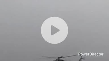 कटिहार: प्रधानमंत्री के भसना आगमन पर पीएम प्लेन देखने उमड़ी भीड़, मोबाइल में तस्वीरें खींचते रहे लोग