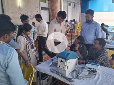 रक्सौल: रक्सौल विधानसभा क्षेत्र के सामान्य प्रेक्षक ने इवीएम कमिश्निंग का लिया जायजा, मतदान केंद्र का किया भ्रमण