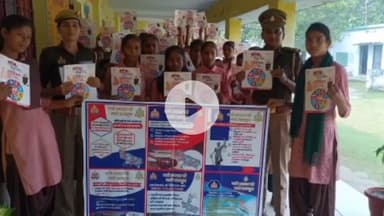 फरेंदा: लेहरा माता मंदिर में मिशन शक्ति टीम ने महिलाओं को जागरूक किया