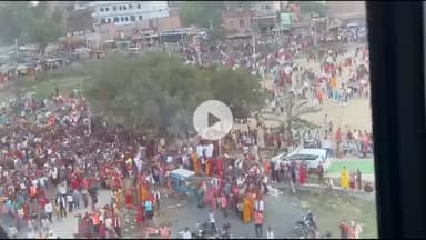 Bihar Elections | 'लालटेन में तेल नहीं और बिहार चलाना बच्चों का खेल नहीं'| बिहार 
#DevendraFadnavis​ #NDAGovernment #BiharAssemblyElection2025 #PMNarendraModi #NitishKumar #BiharDevelopment #InfrastructureGrowth