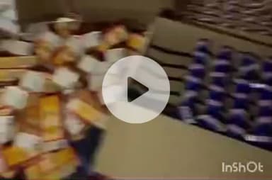 हरिद्वार: चमगादड़ टापू के पास पार्किंग में UKD की महिला कार्यकर्ताओं ने पकड़ी भारी मात्रा में अवैध शराब, मौके पर पहुंची पुलिस