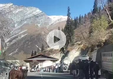 स्पीति: जिला के रोहतांग दर्रा बारालाचा व अटल टनल रोहतांग का दीदार करने पहुंचे पर्यटक