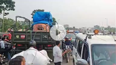 कटिहार: भसना चौक के पास प्रधानमंत्री के आगमन से लगा जाम, घंटों फंसे रहे लोग