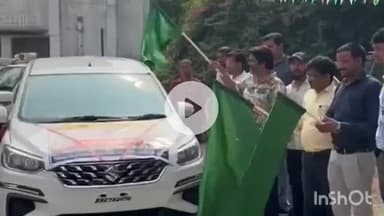 नवादा: पंचायत सीरियल के चर्चित किरदार माधव उर्फ बबलू कुमार की देखरेख में जनसंपर्क विभाग ने मतदाता जागरूकता गाड़ी को रवाना किया