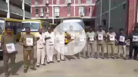 पाकुड़: रफ्तार घटाओ, सुरक्षा बढ़ाओ अभियान के तहत डीपीएस पाकुड़ में स्कूल के चालकों को DTOने किया जागरूक दिये निर्देश #roadsefty